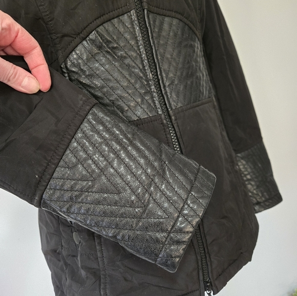 DANIER leather and polyester black jacket. Size XXS (seems a bit bigger) - Picture 7 of 15